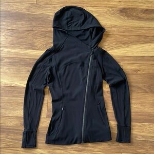 Lululemon Women’s Jacket Black Size 6